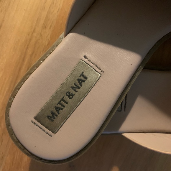 Matt & Nat Slip-On shoes - Picture 3 of 4